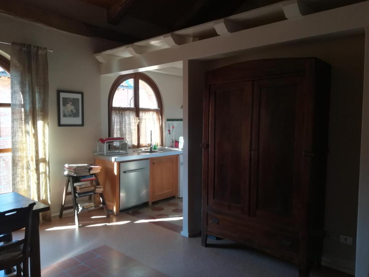 Tenuta Montanello B&B Castiglione Falletto Bagian luar foto
