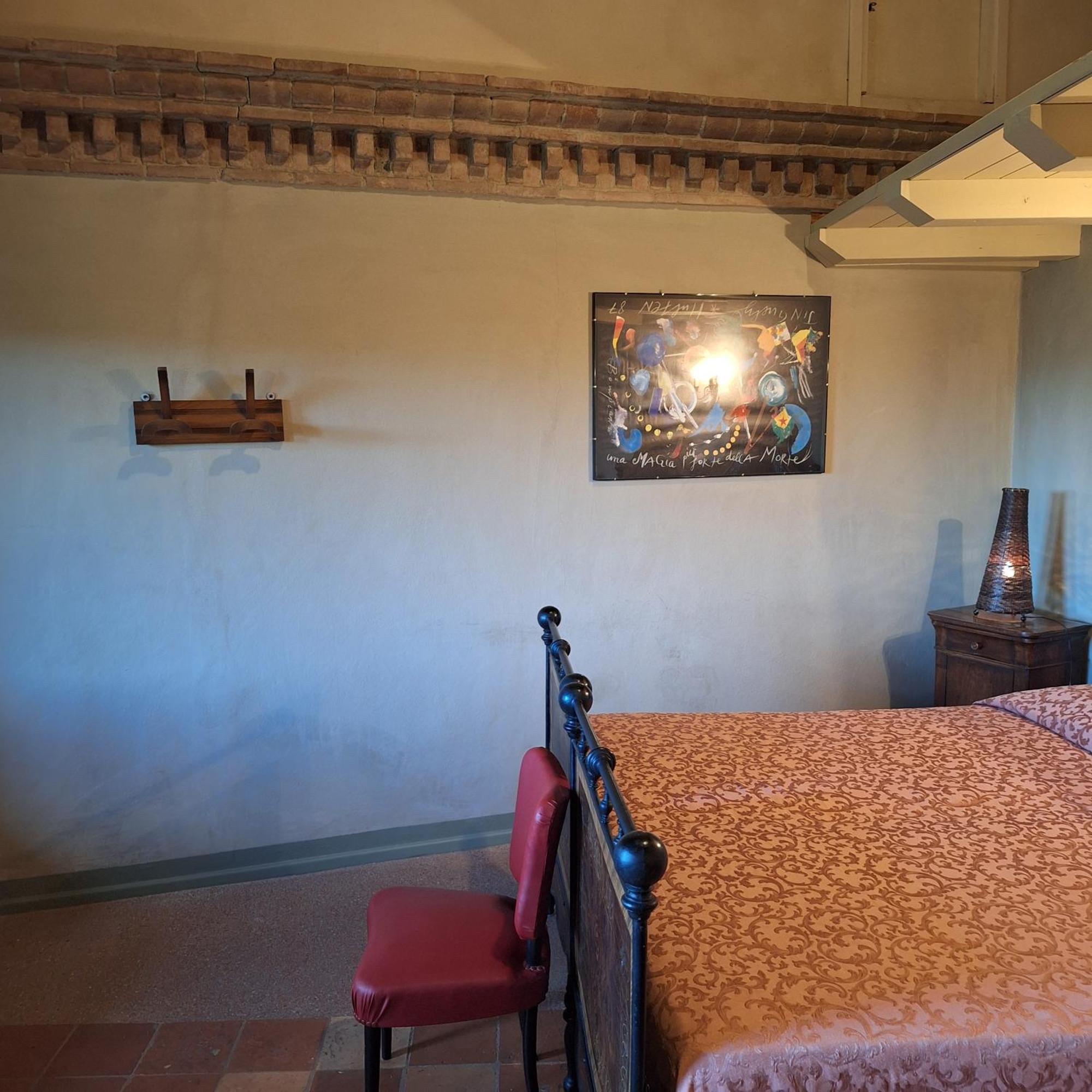 Tenuta Montanello B&B Castiglione Falletto Bagian luar foto